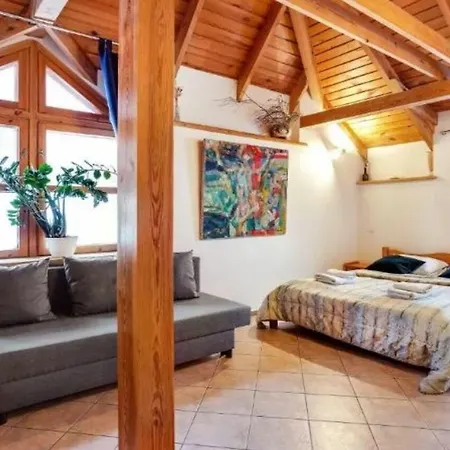 House Of Sun Bed & Breakfast 4*