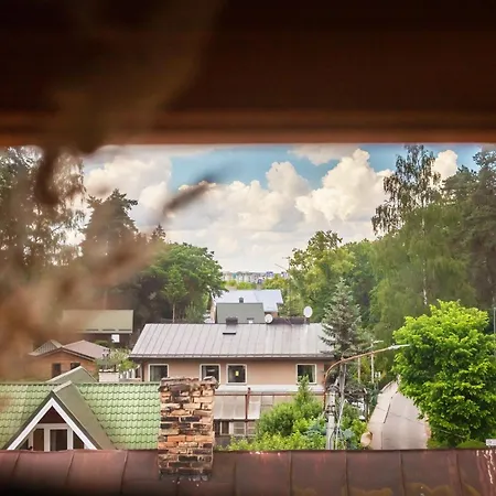 Nakvynė ir pusryčiai House Of Sun 4*