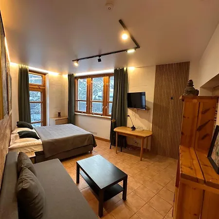 Nakvynė ir pusryčiai House Of Sun Vilnius