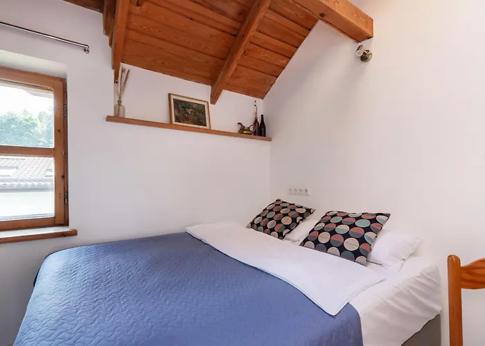 Nakvynė ir pusryčiai House Of Sun 4*