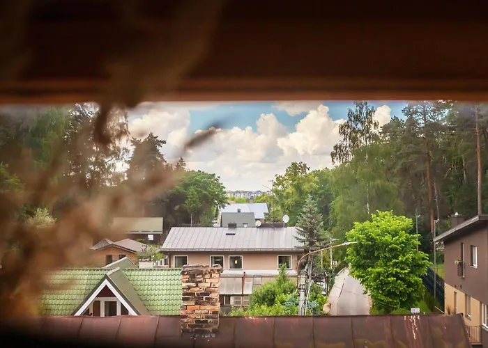 Nakvynė ir pusryčiai House Of Sun 4*