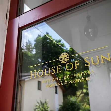 Alojamento de Acomodação e Pequeno-almoço House Of Sun VNO