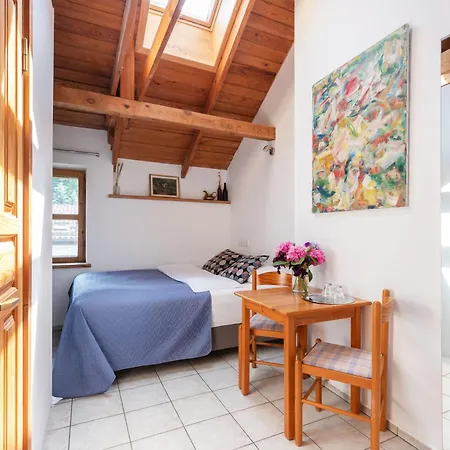 House Of Sun Bed & Breakfast